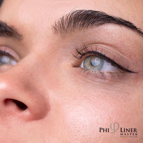 eyeliner phicontour